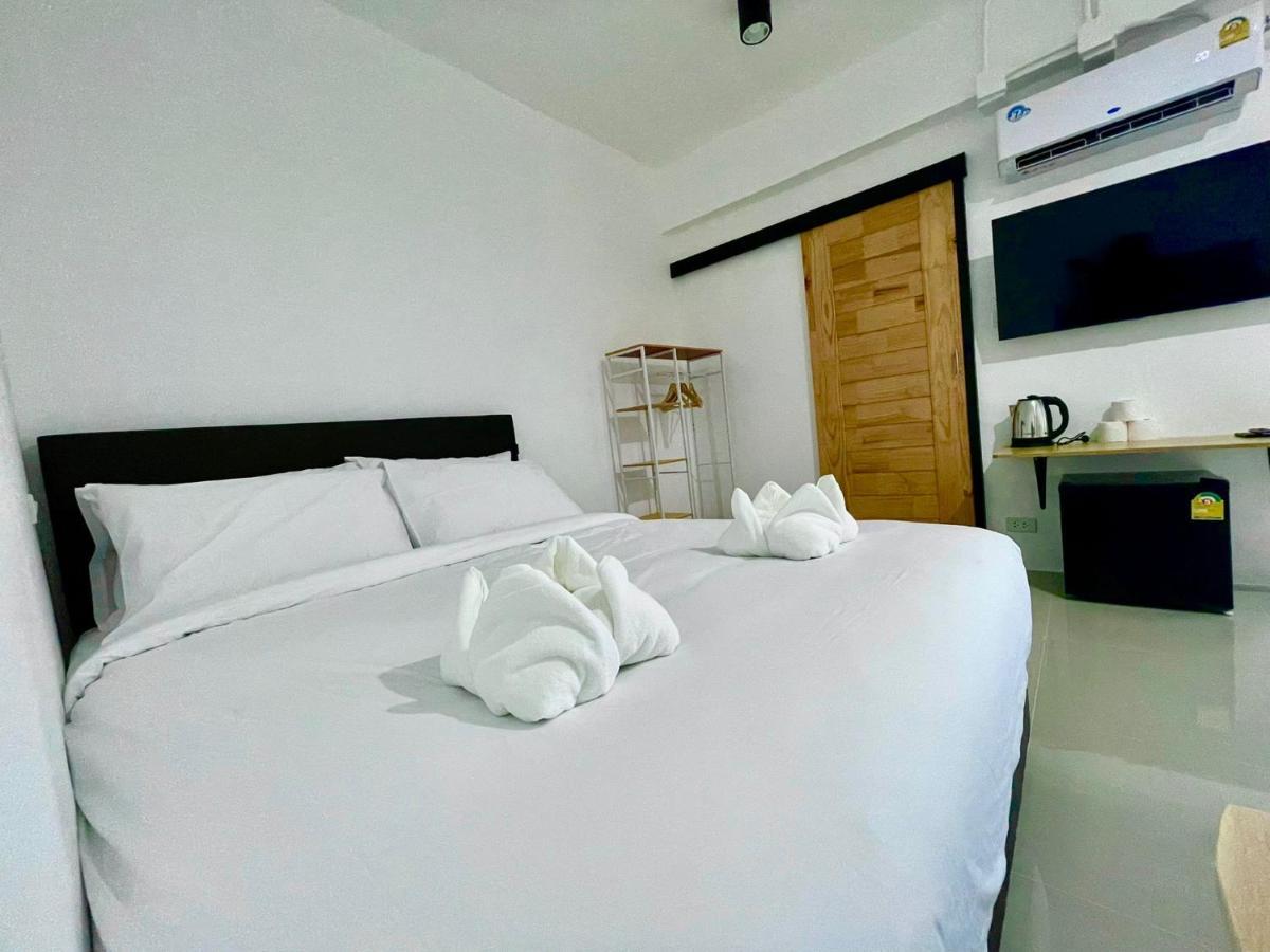 Laewan Guesthouse Баан Тай Екстериор снимка