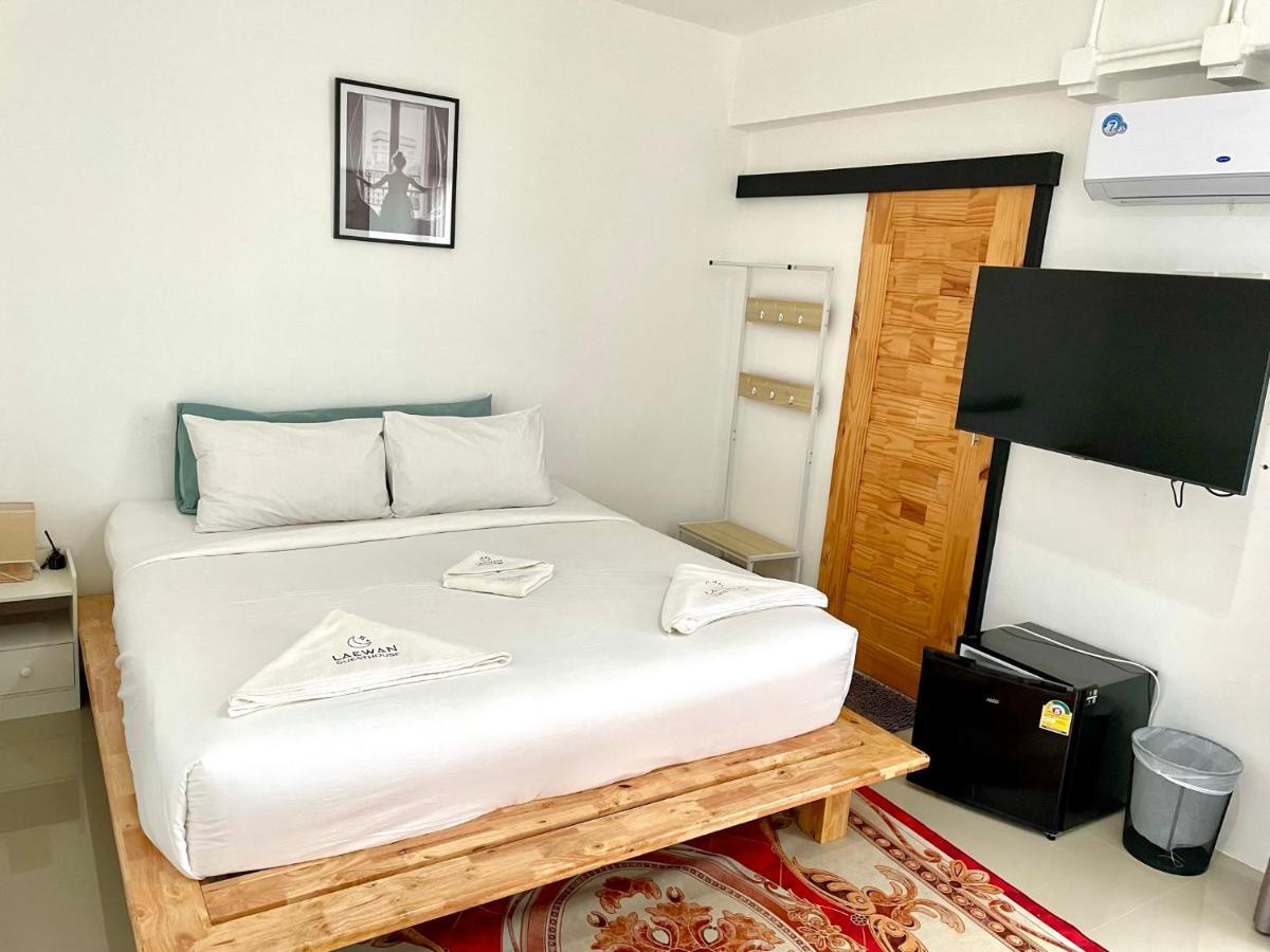 Laewan Guesthouse Баан Тай Екстериор снимка