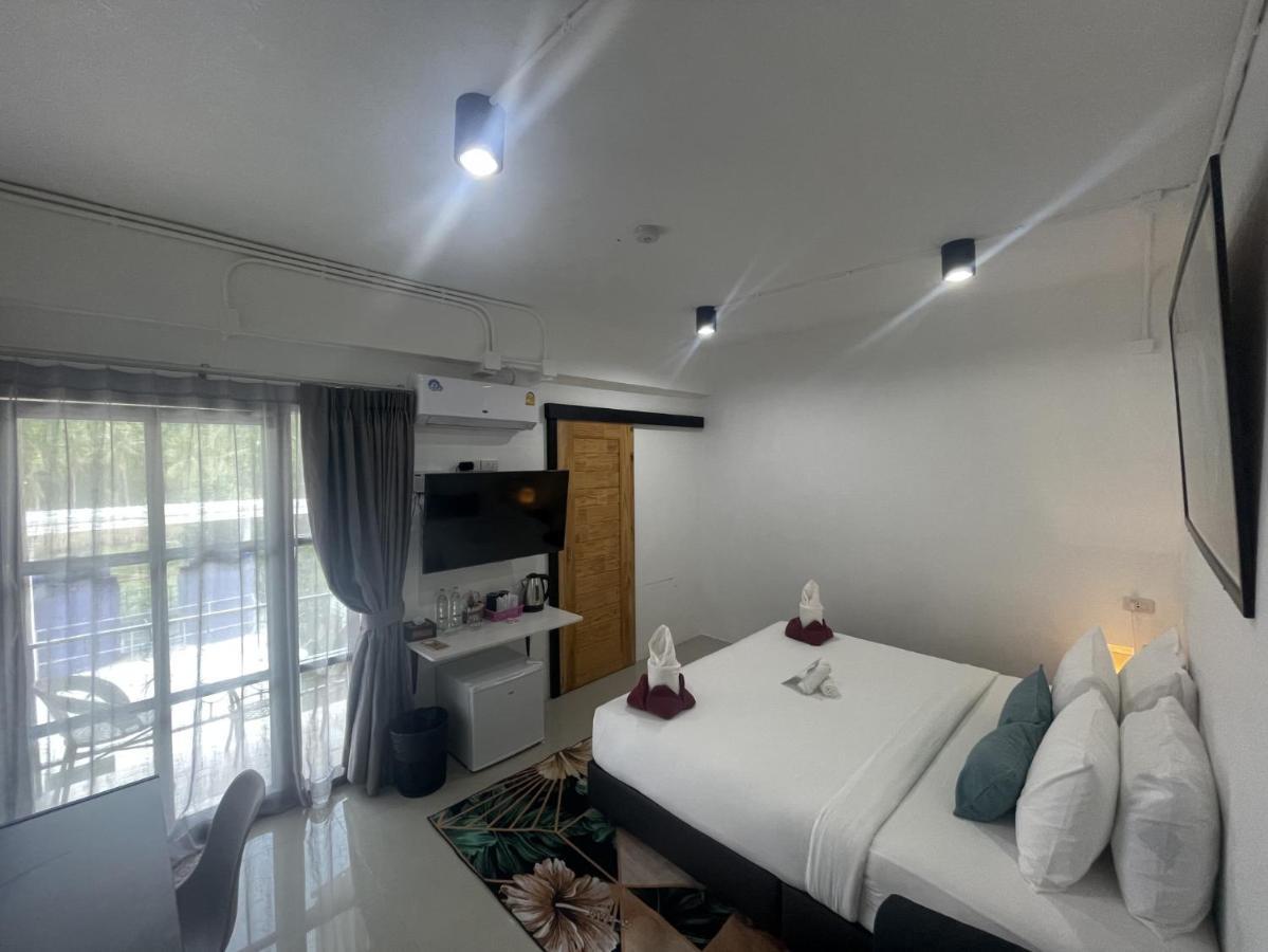 Laewan Guesthouse Баан Тай Екстериор снимка